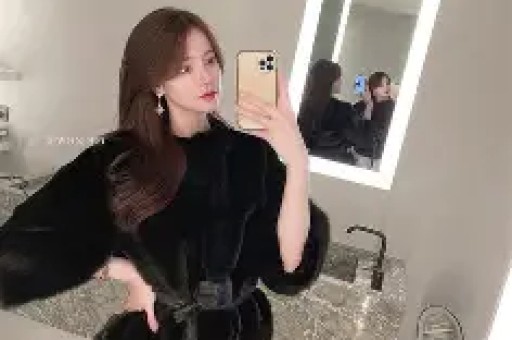 震惊！娱乐博主“吃瓜少女张小寒”全网封禁背后真相曝光！