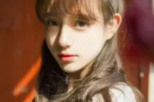 娱乐博主“吃瓜少女张小寒”遭全网封禁背后真相引发热议